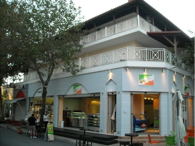 Vila Manolas Nei Pori